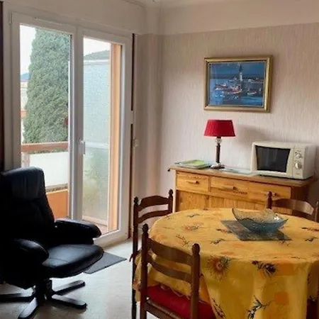 Avec Terrasse, Parking Et Wifi - Proche Cure Et Centre - Fr-1-703-74 Apartamento *